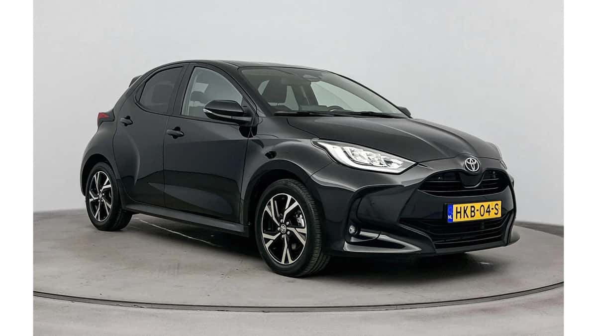 Toyota Yaris (2025) — foto 1