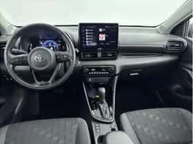 Toyota Yaris (2025) thumbnail 2