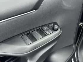 Toyota Yaris (2025) thumbnail 17