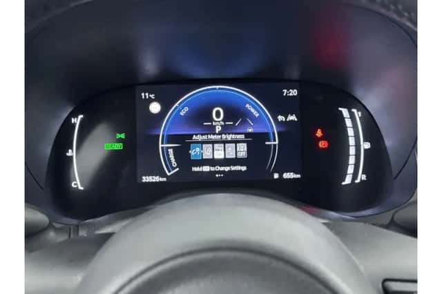 Toyota Yaris (2025) thumbnail 3