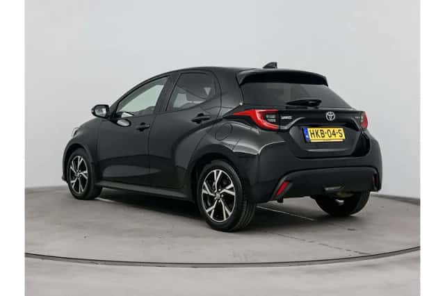 Toyota Yaris (2025) thumbnail 4