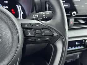 Toyota Yaris (2025) thumbnail 9