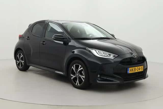 Toyota Yaris (2025) thumbnail 1