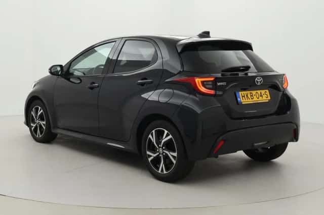 Toyota Yaris (2025) thumbnail 4