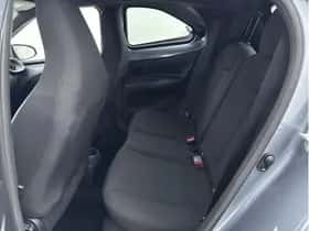 Toyota Aygo X (2025) thumbnail 25