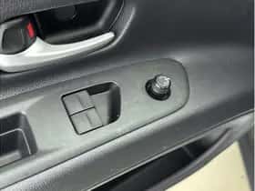 Toyota Aygo X (2025) thumbnail 15
