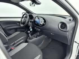Toyota Aygo X (2025) thumbnail 24