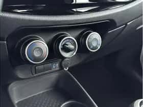 Toyota Aygo X (2025) thumbnail 8