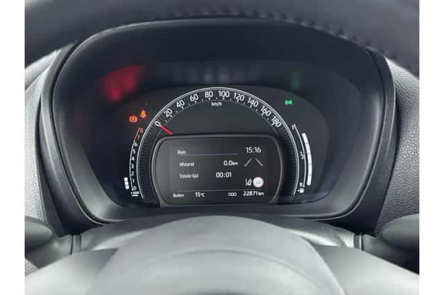 Toyota Aygo X (2025) thumbnail 3
