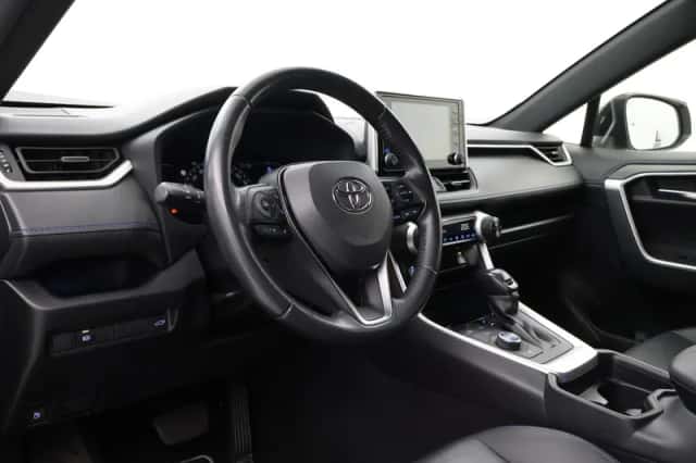 Toyota RAV4 (2019) thumbnail 2