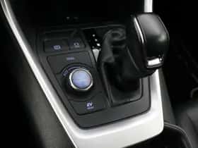 Toyota RAV4 (2019) thumbnail 28