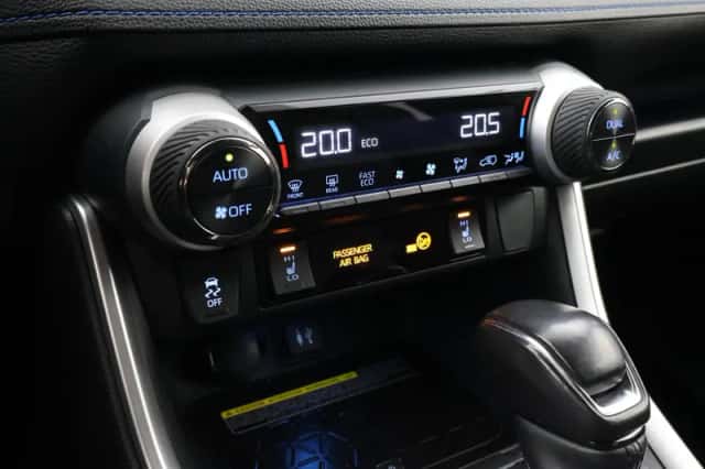 Toyota RAV4 (2019) thumbnail 5