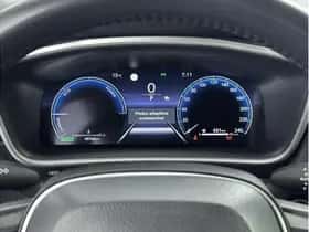 Toyota Corolla (2023) thumbnail 3