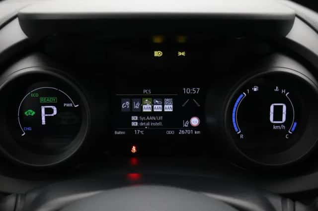 Toyota Yaris (2023) thumbnail 3