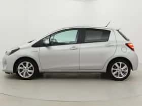 Toyota Yaris (2015) thumbnail 18