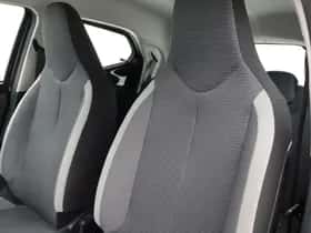Toyota Aygo (2022) thumbnail 9