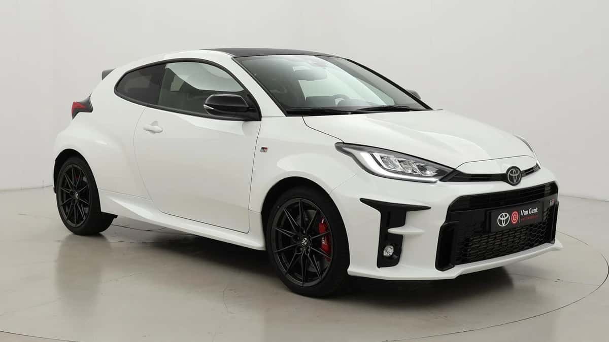 Toyota Yaris (2022) — foto 1