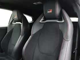 Toyota Yaris (2022) thumbnail 12