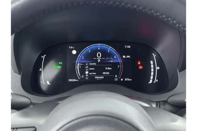 Toyota Yaris (2025) thumbnail 3