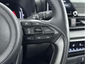 Toyota Yaris (2025) thumbnail 8