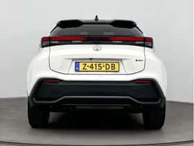 Toyota C-HR (2024) thumbnail 8