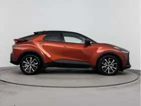 Toyota C-HR (2025) thumbnail 11