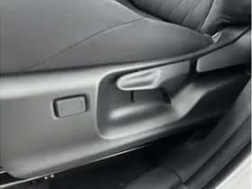 Toyota Corolla (2025) thumbnail 16