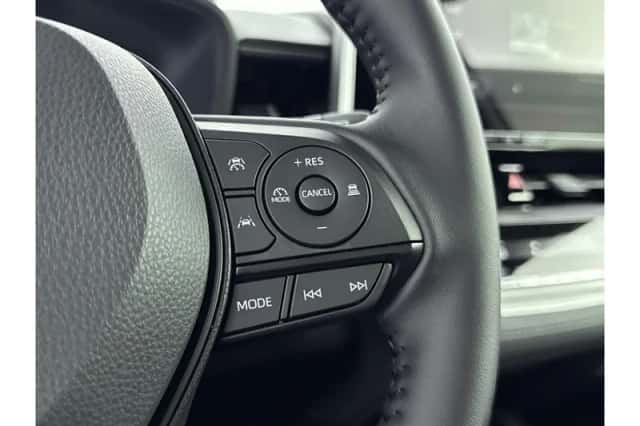 Toyota Corolla (2025) thumbnail 6