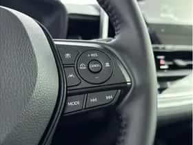 Toyota Corolla (2025) thumbnail 6