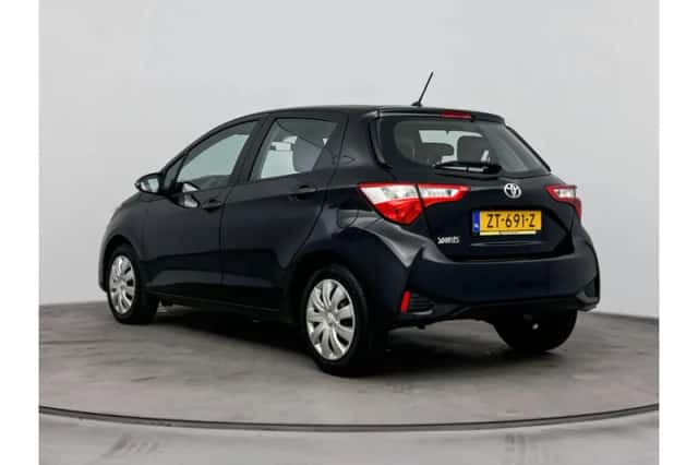 Toyota Yaris (2019) thumbnail 4