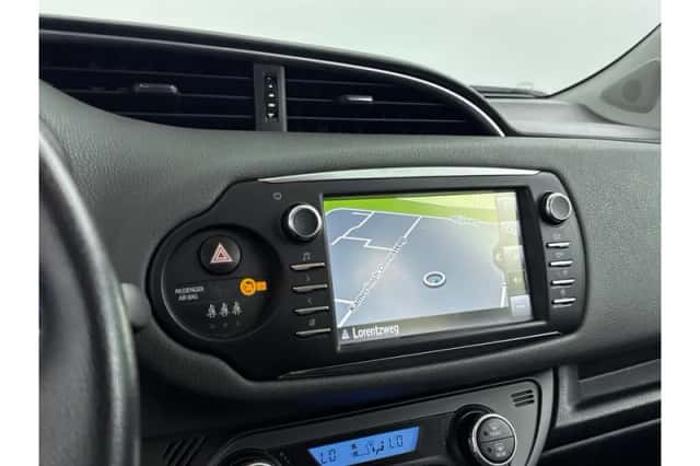 Toyota Yaris (2019) thumbnail 5