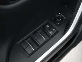 Toyota RAV4 (2022) thumbnail 25