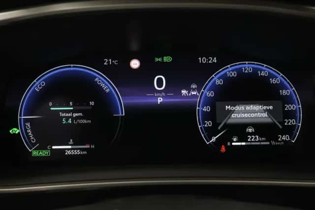 Toyota Corolla (2025) thumbnail 3