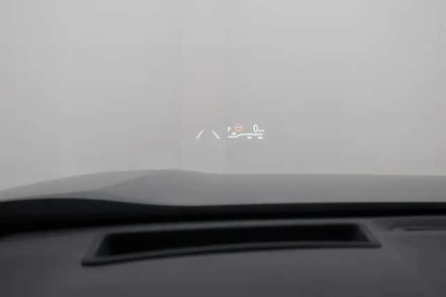 Toyota RAV4 (2024) thumbnail 5