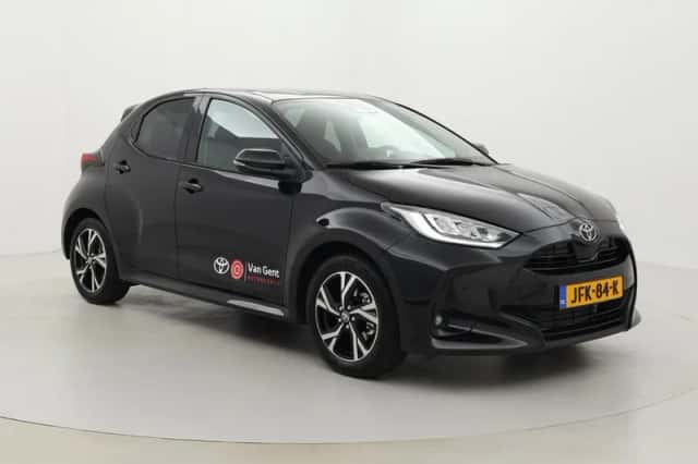 Toyota Yaris (2025) thumbnail 1