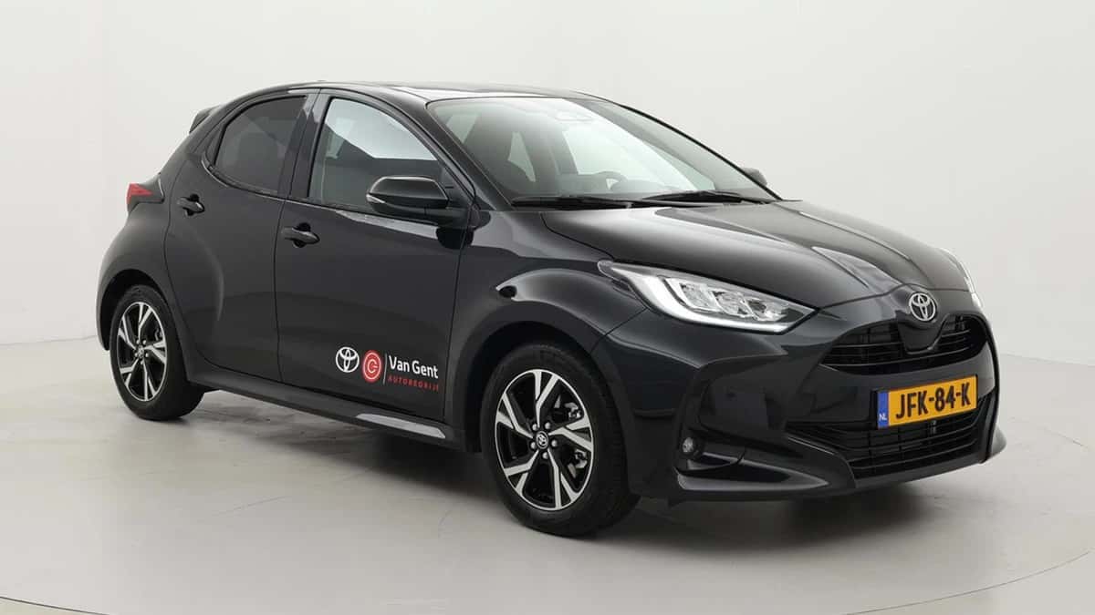 Toyota Yaris (2025) — foto 1