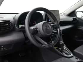 Toyota Yaris (2025) thumbnail 2