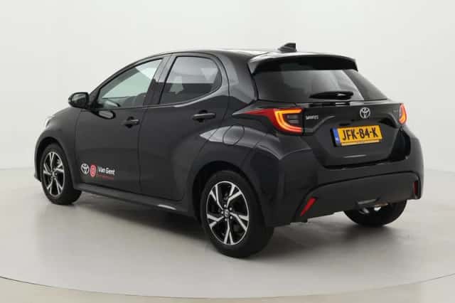 Toyota Yaris (2025) thumbnail 4