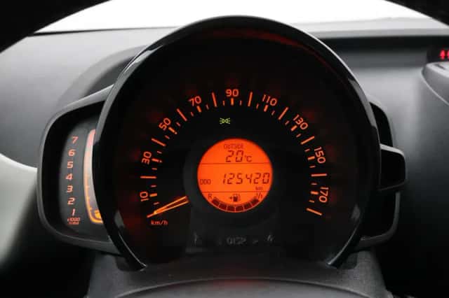 Toyota Aygo (2016) thumbnail 3