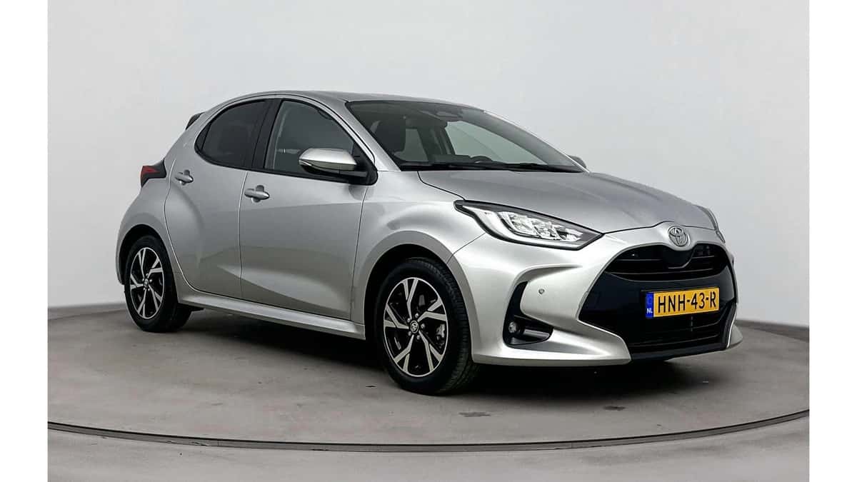 Toyota Yaris (2025) — foto 1