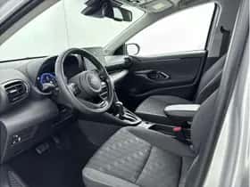 Toyota Yaris (2025) thumbnail 15