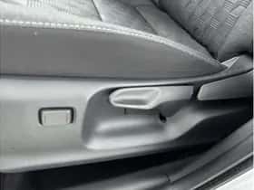 Toyota Yaris (2025) thumbnail 17