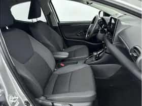 Toyota Yaris (2025) thumbnail 23