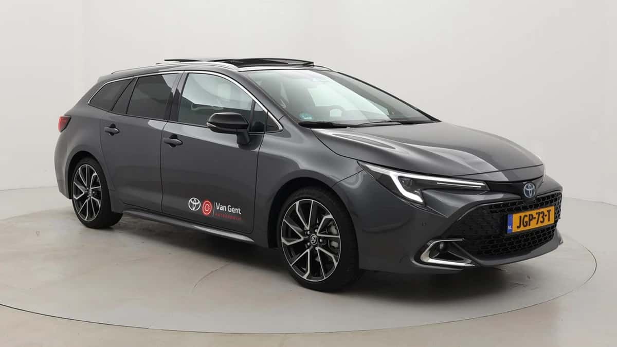 Toyota Corolla (2025) — foto 1