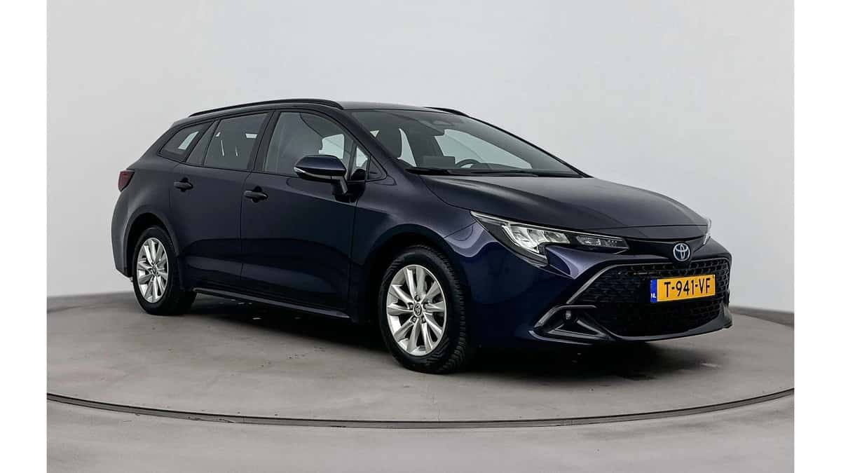 Toyota Corolla (2023) — foto 1