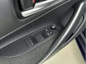 Toyota Corolla (2023) thumbnail 14