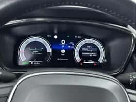 Toyota Corolla (2023) thumbnail 3