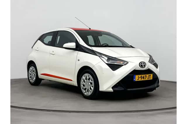 Toyota Aygo (2020) thumbnail 1