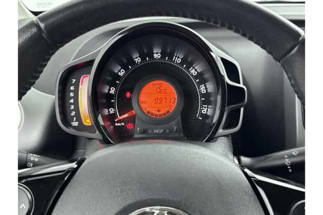 Toyota Aygo (2020) thumbnail 3