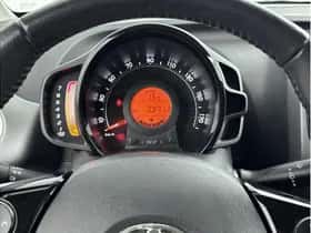 Toyota Aygo (2020) thumbnail 3